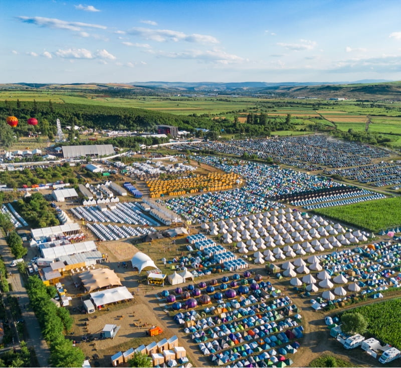 Taking place next to the iconic 15th-century Bánffy Castle, at the heart of Transylvania, Electric
Castle surprises at every edition with a diverse lineup, of more than 250 local & international
artists, touching a mix of genres, with new media installations & performances and disruptive talks.